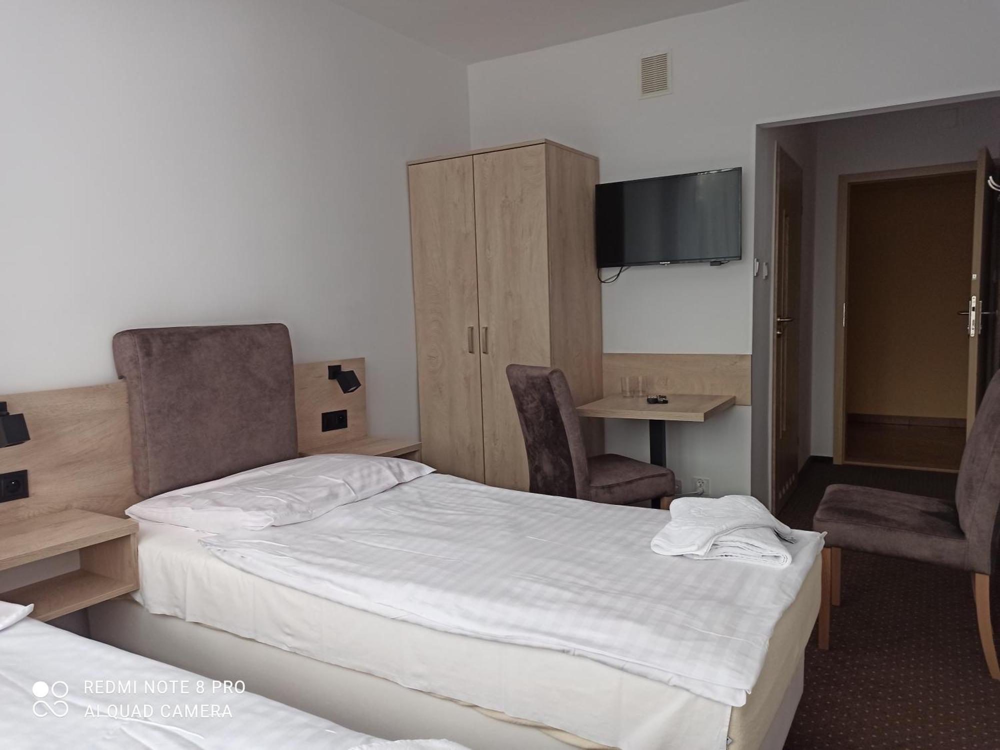 Hotel Odr Sulechów Esterno foto