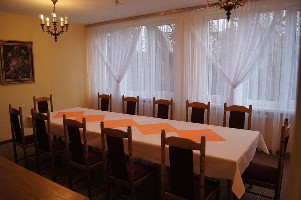 Hotel Odr Sulechów Esterno foto