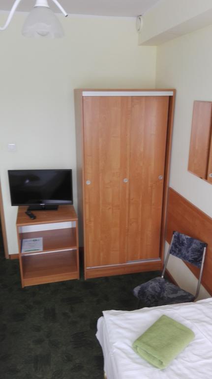 Hotel Odr Sulechów Esterno foto