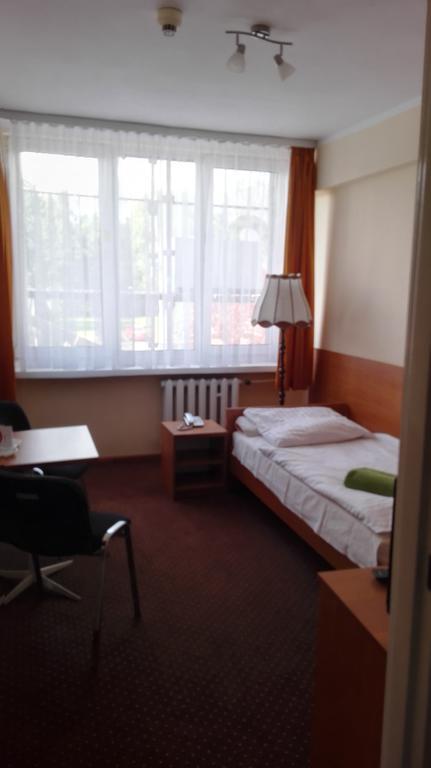 Hotel Odr Sulechów Esterno foto